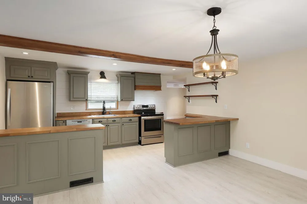 554 3RD STREET Hammonton, NJ 08037