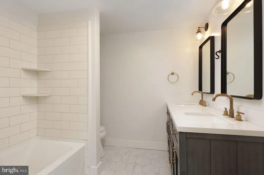 554 3RD STREET Hammonton, NJ 08037