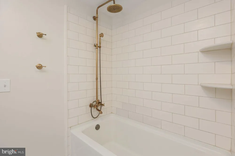 554 3RD STREET Hammonton, NJ 08037