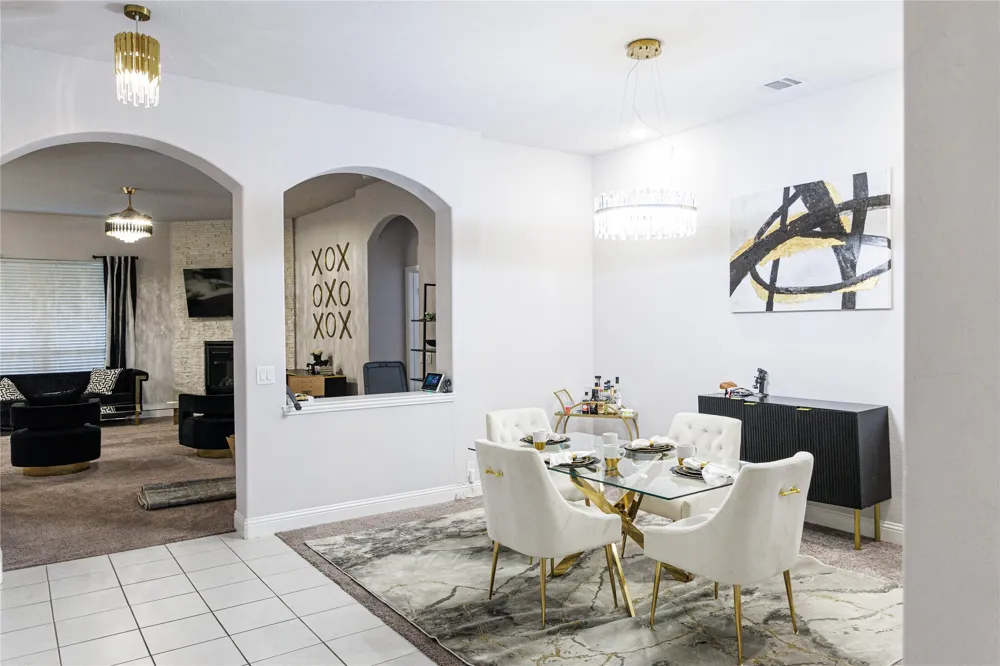 324 W Milas Lane Glenn Heights, TX 75154