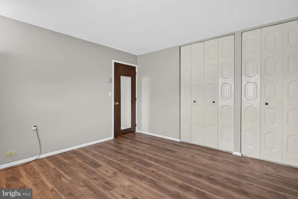 104 DORCHESTER DRIVE Southampton, NJ 08088