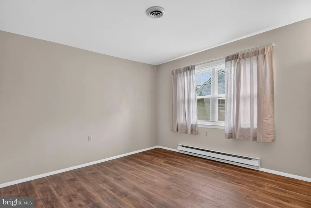 104 DORCHESTER DRIVE Southampton, NJ 08088