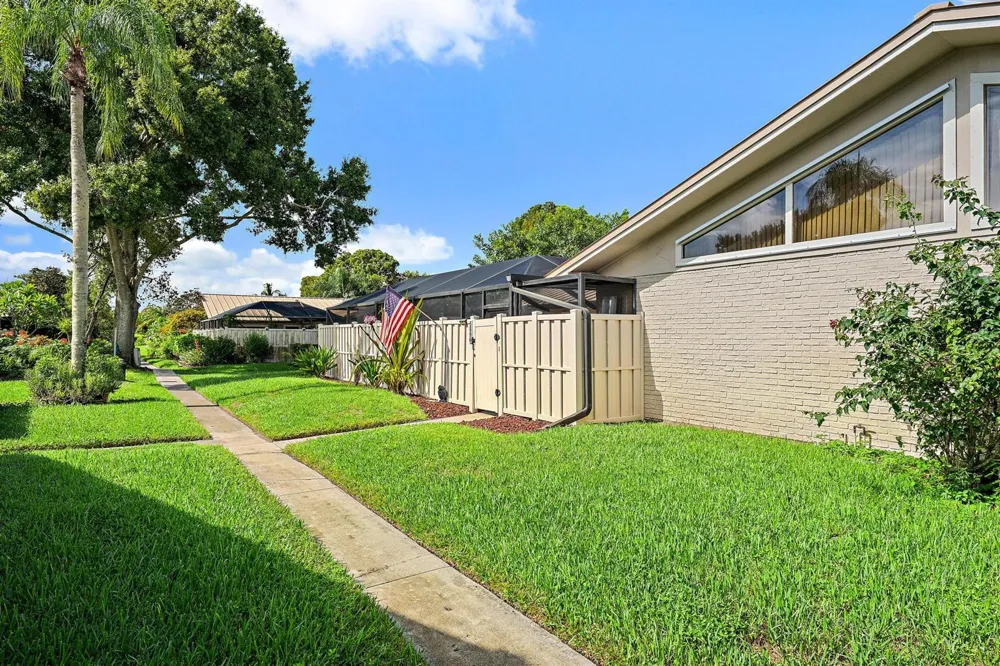 5896 Golden Eagle Circle Palm Beach Gardens, FL 33418