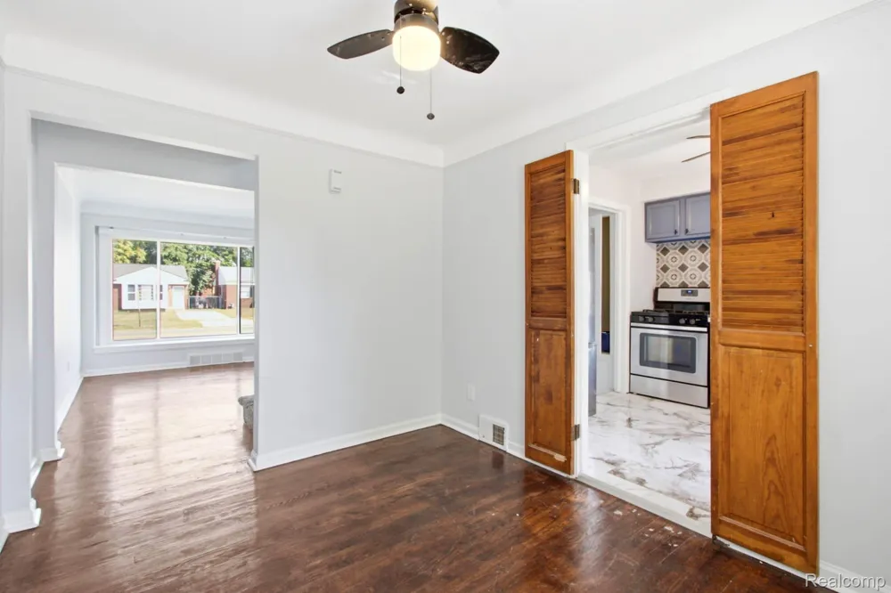 10517 Curtis Street Detroit City, MI 48221