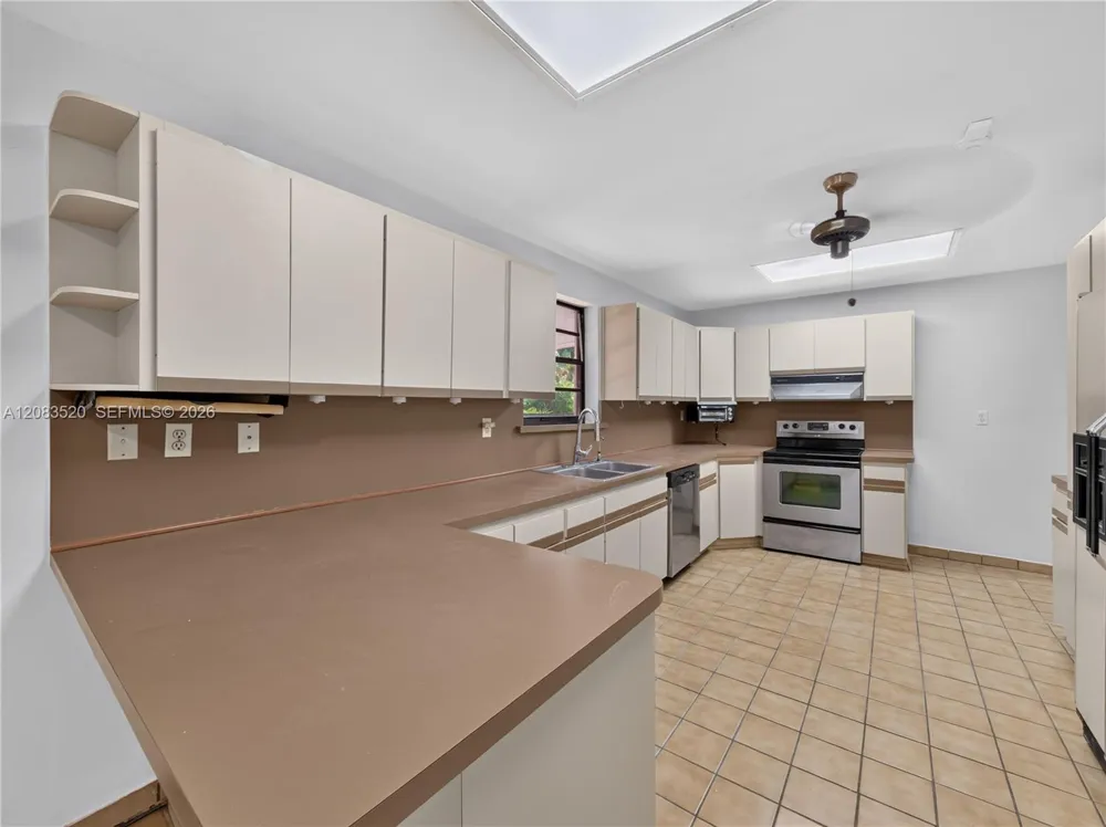 6240 SW 20th Ter Miami, FL 33155