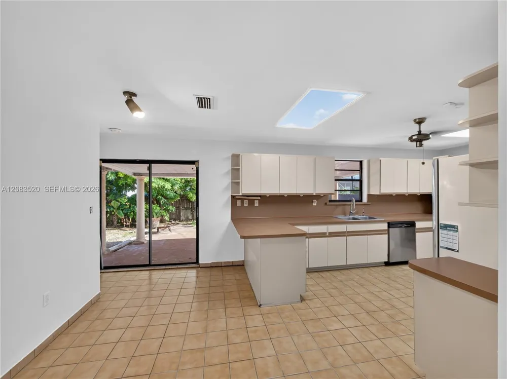 6240 SW 20th Ter Miami, FL 33155