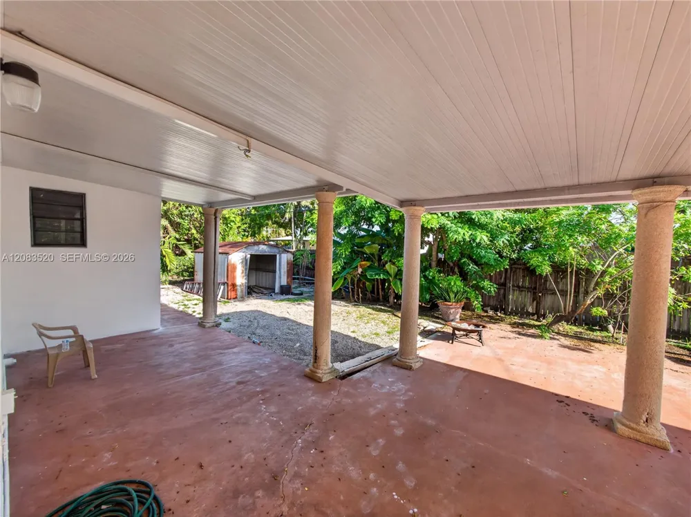 6240 SW 20th Ter Miami, FL 33155