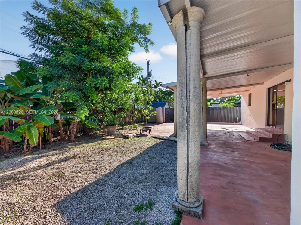 6240 SW 20th Ter Miami, FL 33155