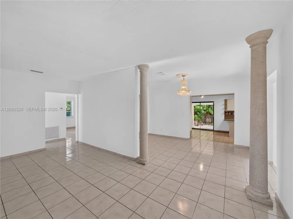 6240 SW 20th Ter Miami, FL 33155