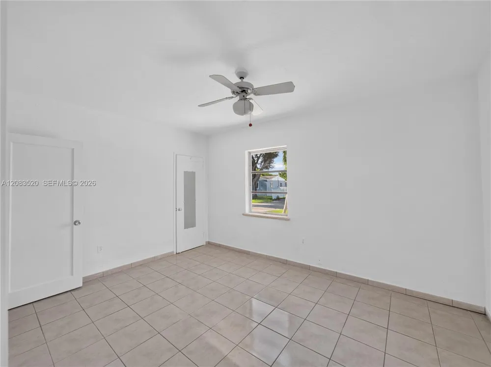 6240 SW 20th Ter Miami, FL 33155