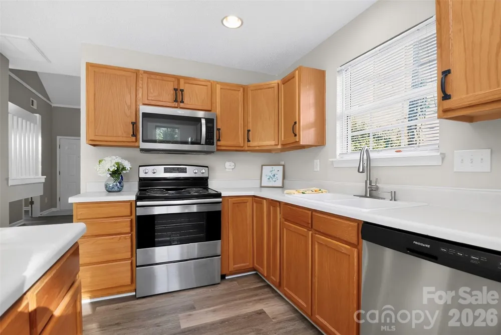1712 Pergola Place Charlotte, NC 28213