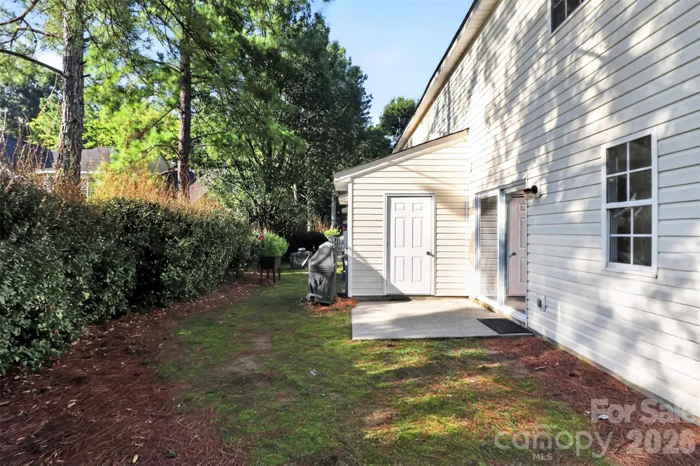 1712 Pergola Place Charlotte, NC 28213