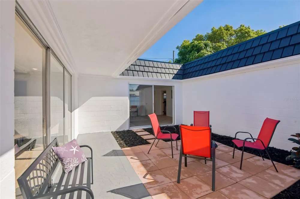 5137 MANOR DRIVE New Port Richey, FL 34652