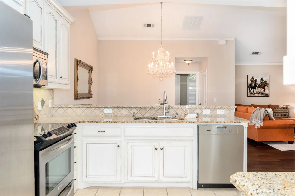 3241 Rosemeade Drive #2010 Fort Worth, TX 76116