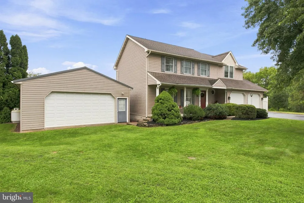 1317 TIMOTHY DRIVE Landisville, PA 17538