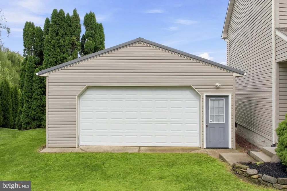 1317 TIMOTHY DRIVE Landisville, PA 17538