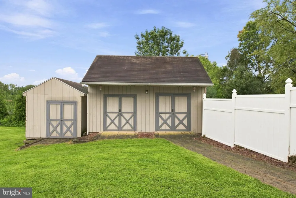 1317 TIMOTHY DRIVE Landisville, PA 17538
