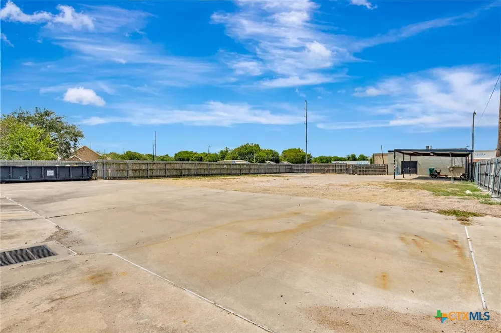 1508 Ben Jordan Street Victoria, TX 77901