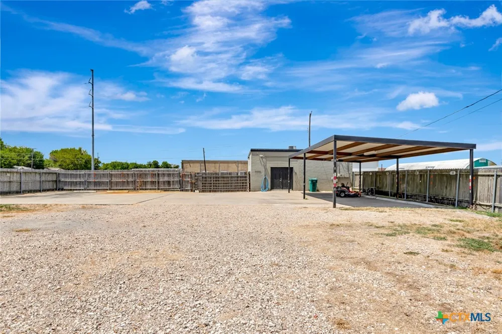 1508 Ben Jordan Street Victoria, TX 77901