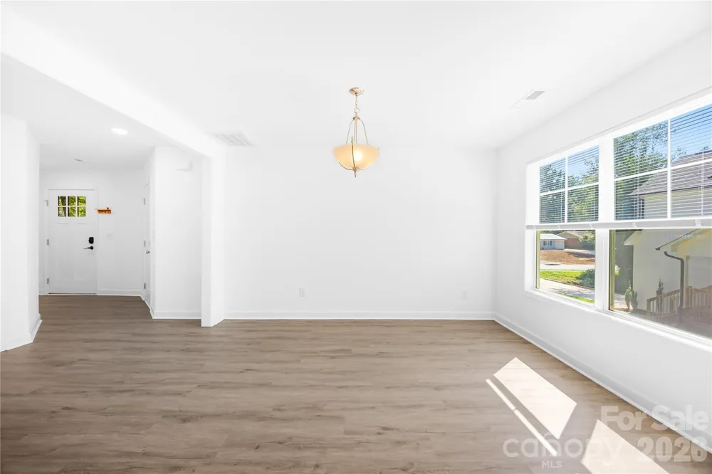 240 Valleybrook Lane Troutman, NC 28166