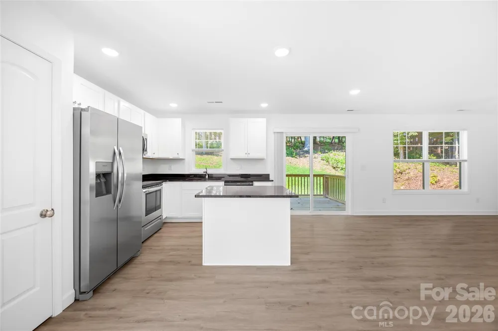 240 Valleybrook Lane Troutman, NC 28166