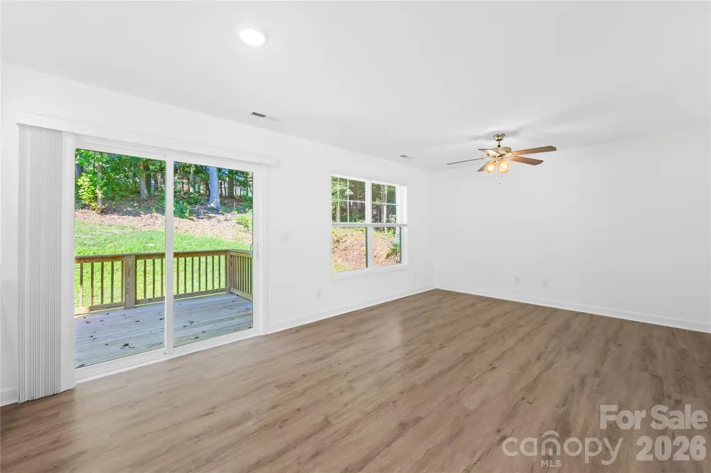 240 Valleybrook Lane Troutman, NC 28166