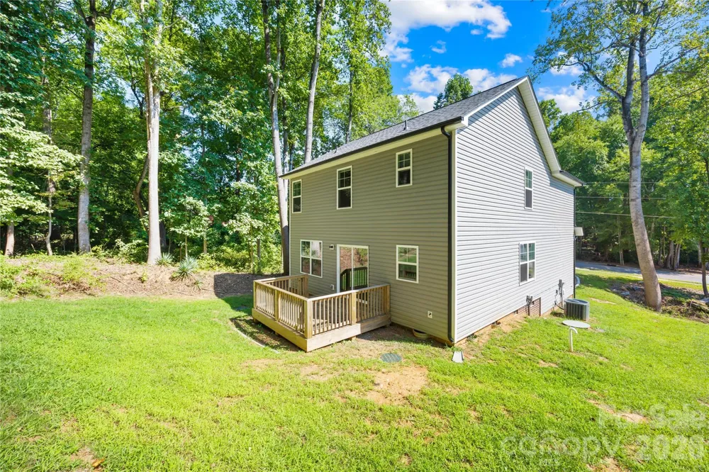 240 Valleybrook Lane Troutman, NC 28166