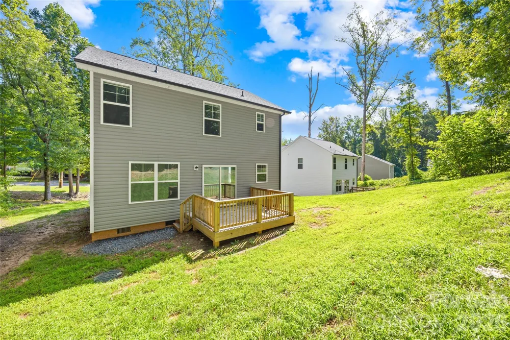 240 Valleybrook Lane Troutman, NC 28166