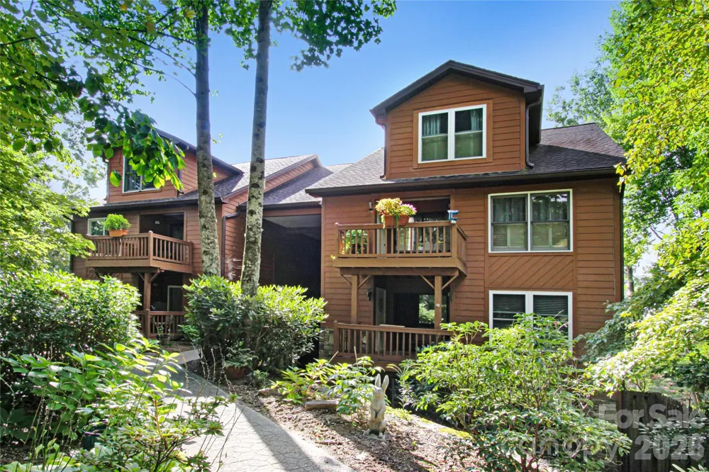 97 Toxaway Views Drive #704 Lake Toxaway, NC 28747