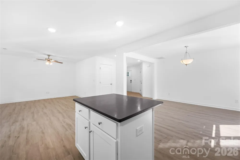 242 Valleybrook Lane Troutman, NC 28166