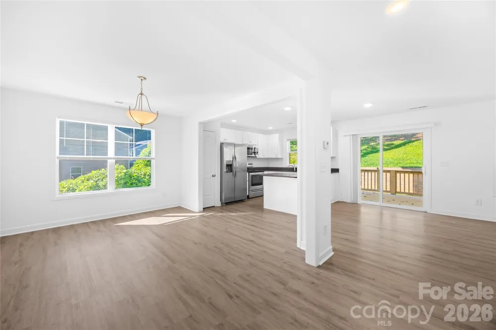 242 Valleybrook Lane Troutman, NC 28166