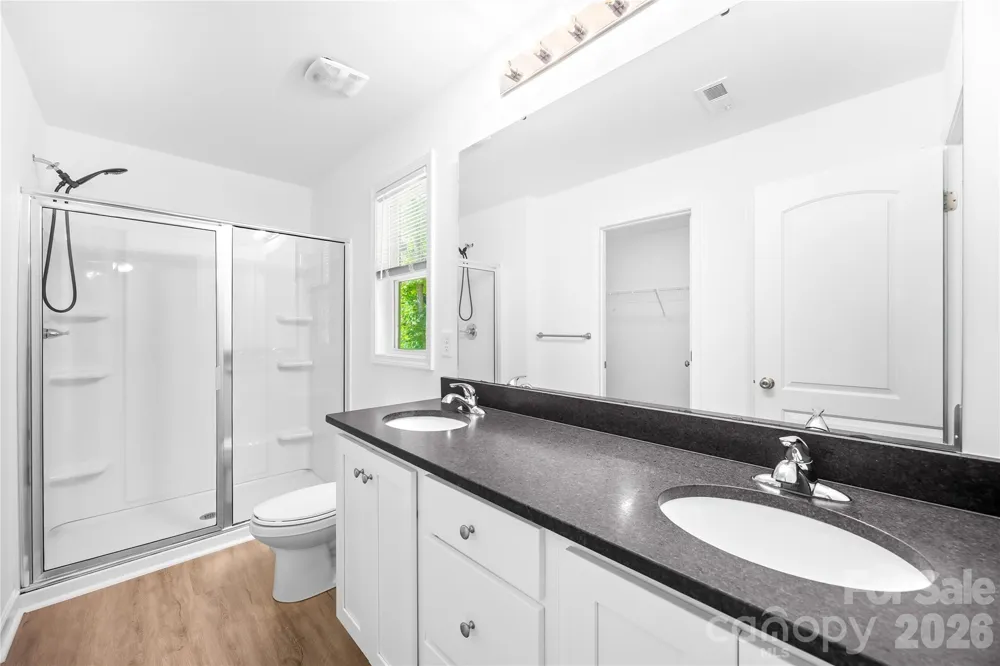 242 Valleybrook Lane Troutman, NC 28166