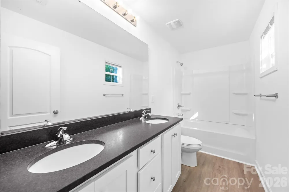 242 Valleybrook Lane Troutman, NC 28166