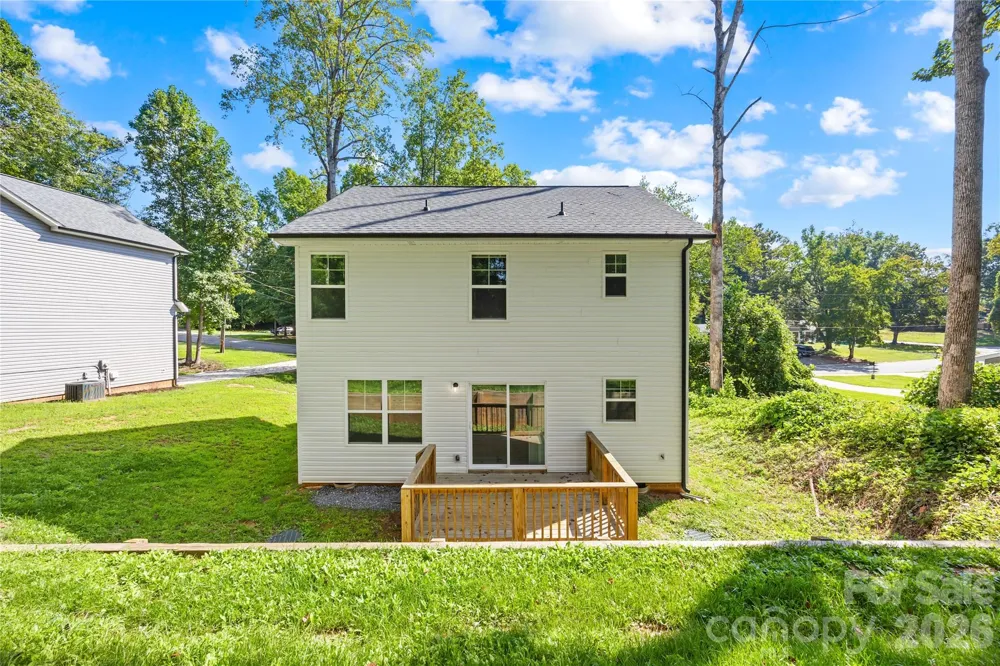242 Valleybrook Lane Troutman, NC 28166