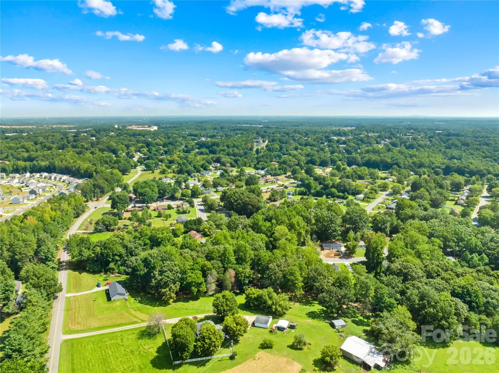 242 Valleybrook Lane Troutman, NC 28166