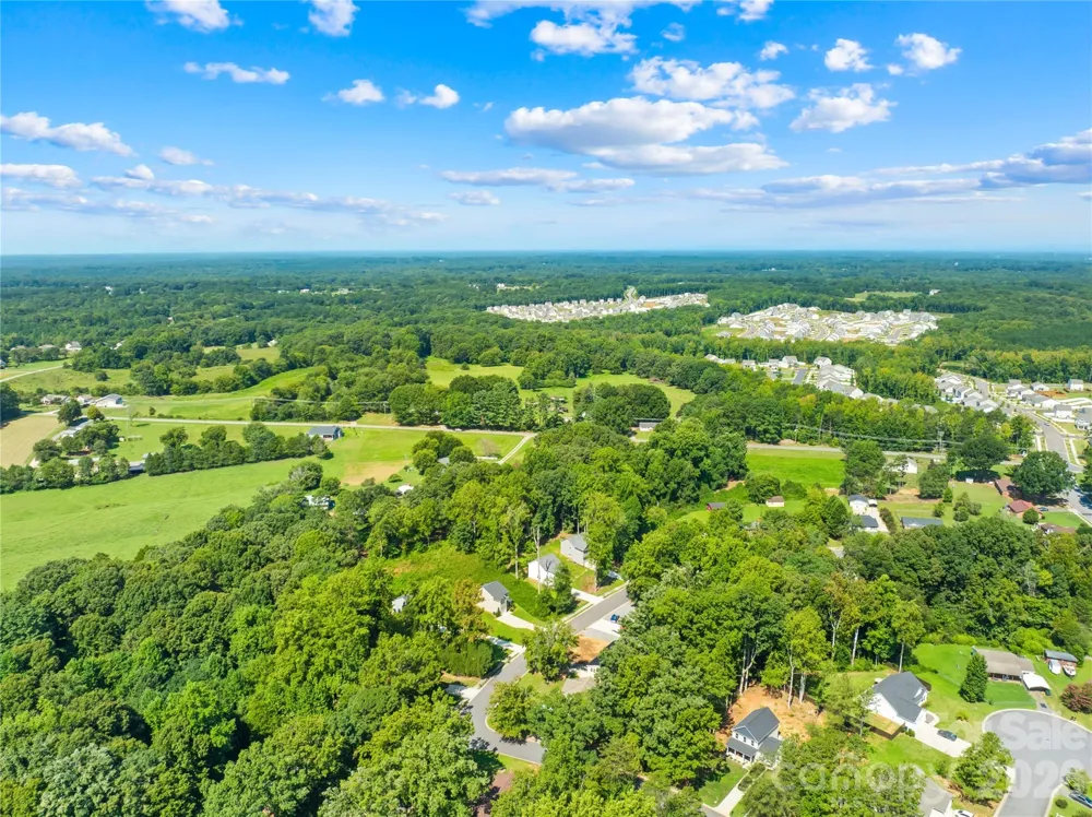 242 Valleybrook Lane Troutman, NC 28166