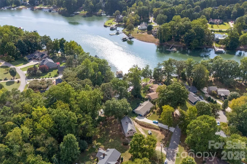 131 Baywatch Drive Mooresville, NC 28117