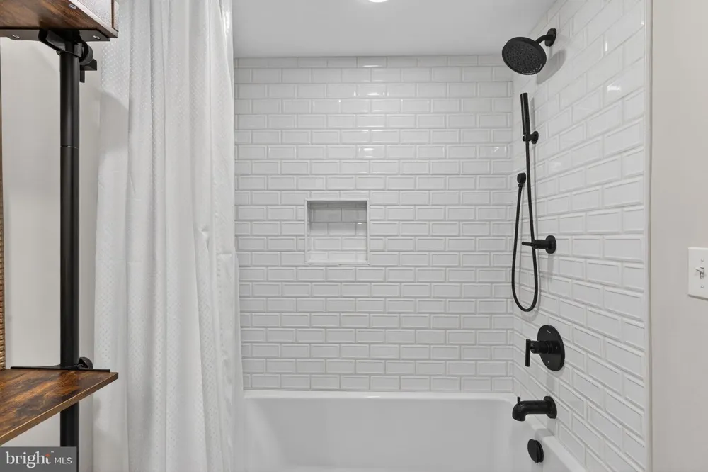 919 12TH STREET NE #305 Washington, DC 20002