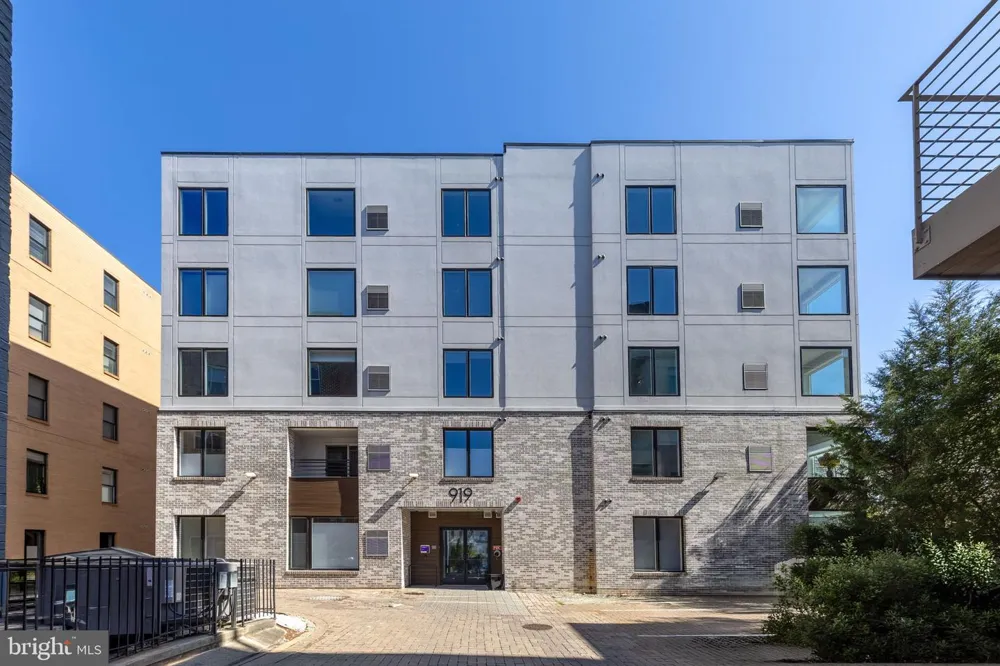 919 12TH STREET NE #305 Washington, DC 20002