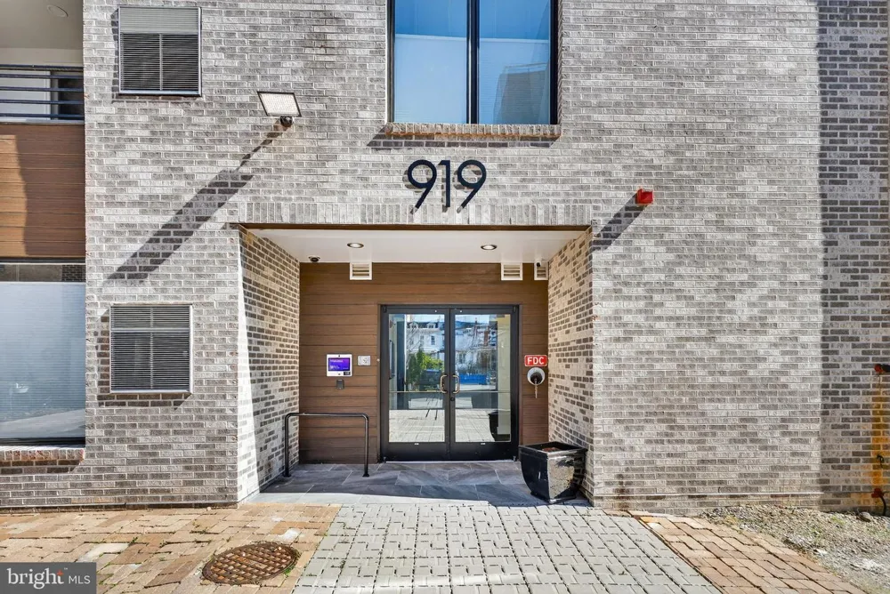 919 12TH STREET NE #305 Washington, DC 20002