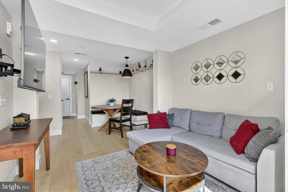 919 12TH STREET NE #305 Washington, DC 20002