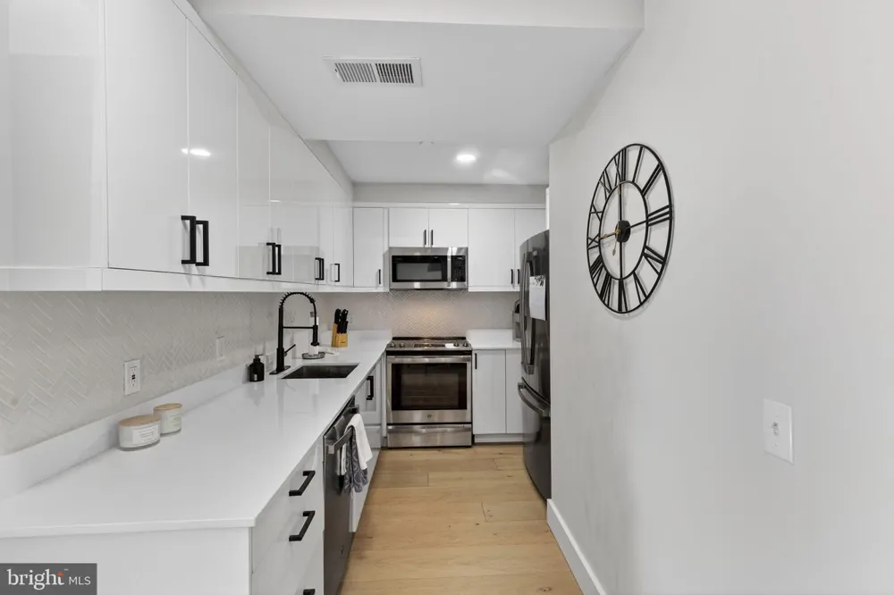 919 12TH STREET NE #305 Washington, DC 20002