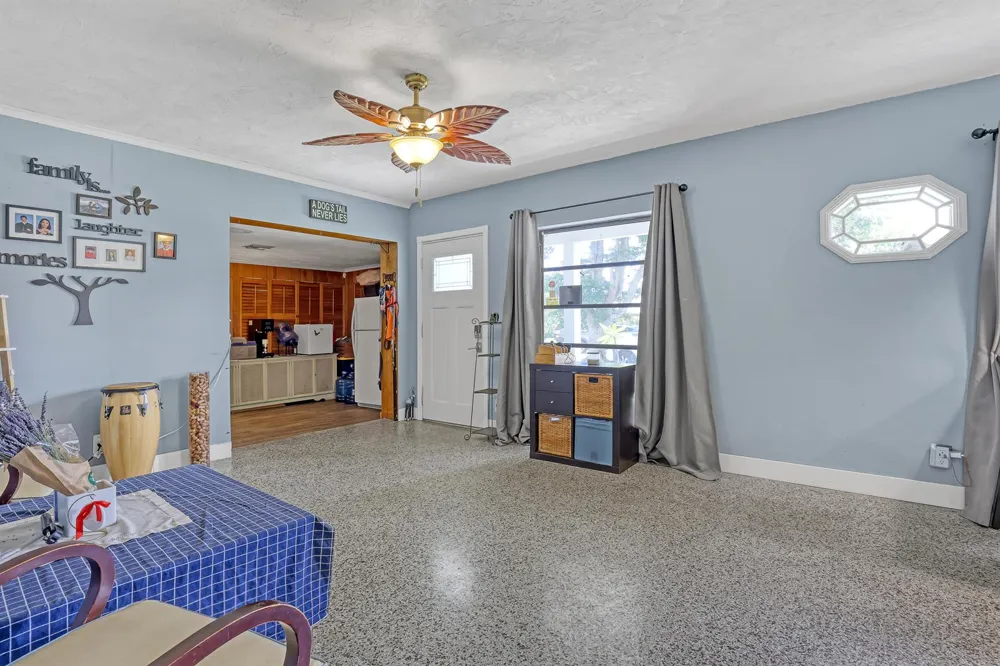 937 W DUVAL STREET Lantana, FL 33462