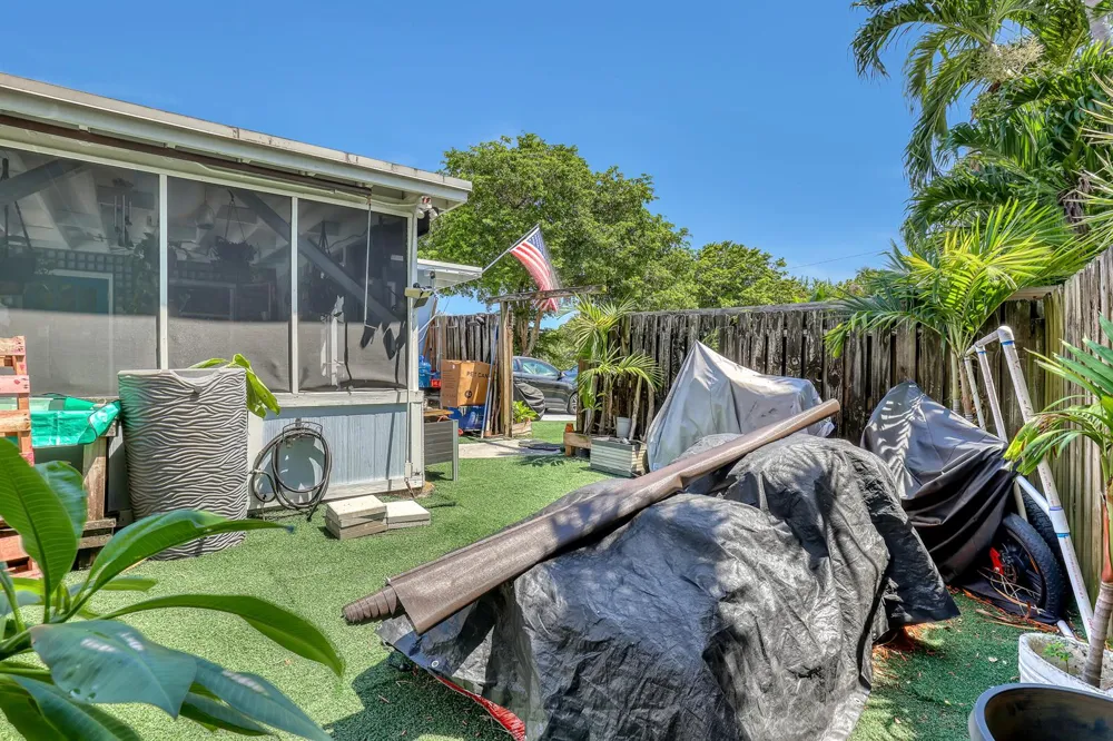 937 W DUVAL STREET Lantana, FL 33462