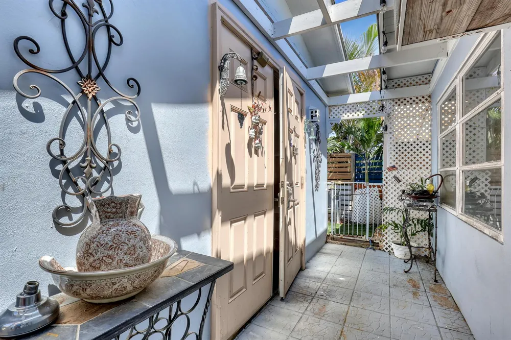 937 W DUVAL STREET Lantana, FL 33462