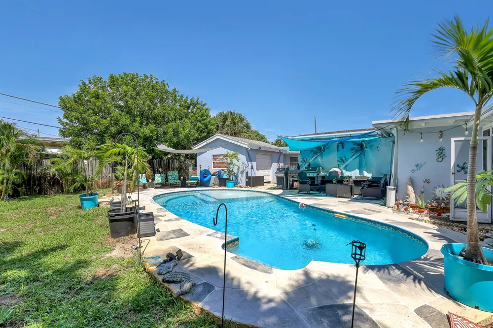 937 W DUVAL STREET Lantana, FL 33462