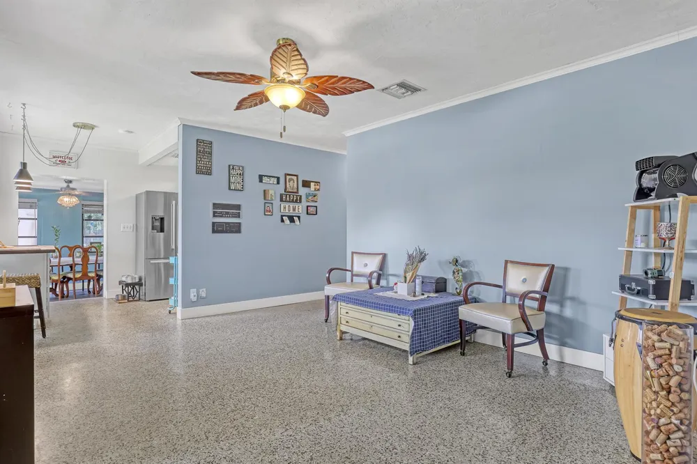 937 W DUVAL STREET Lantana, FL 33462