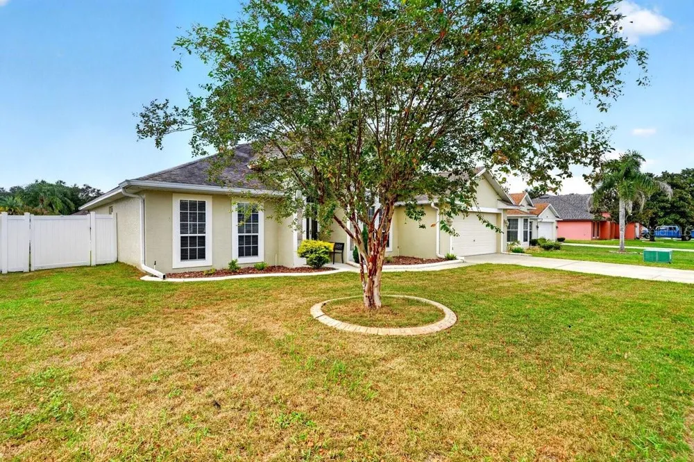 971 LEYBURN DRIVE Deltona, FL 32725