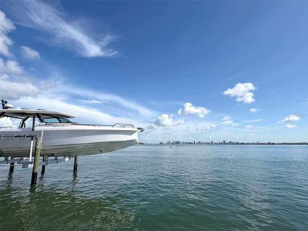 3200 HIGEL AVENUE Sarasota, FL 34242