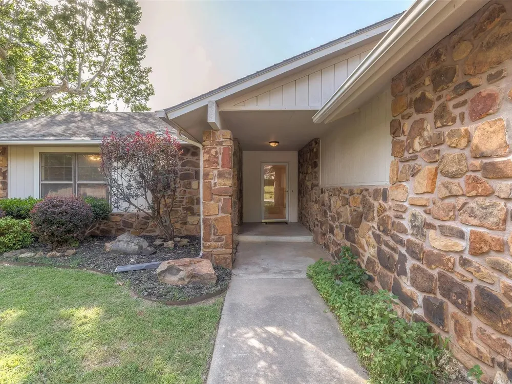 6820 S 32nd West Avenue Tulsa, OK 74132